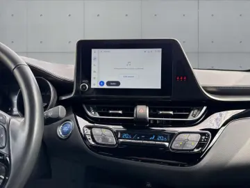TOYOTA C-HR Hybrid Team Deutschland