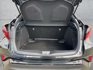 TOYOTA C-HR Hybrid Team Deutschland