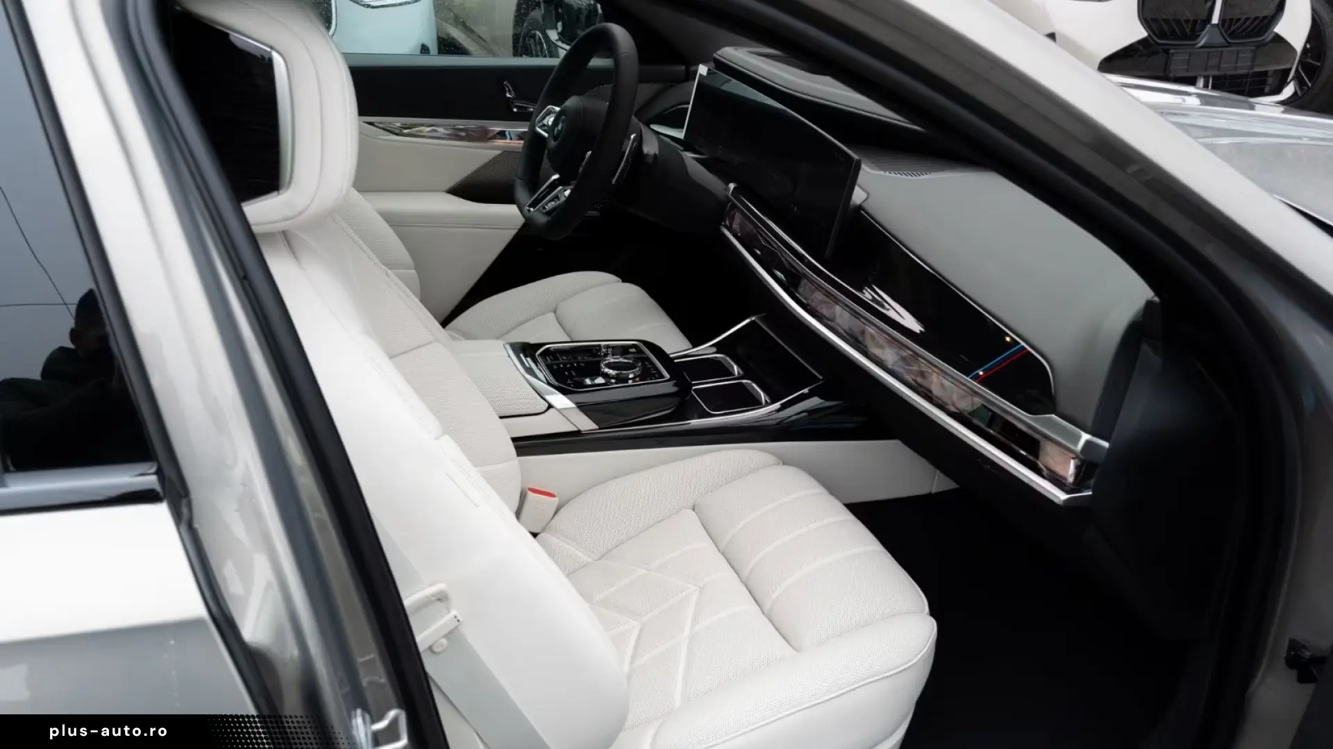 BMW 740d xDrive M Masaj Pano   Finanțare Leasing