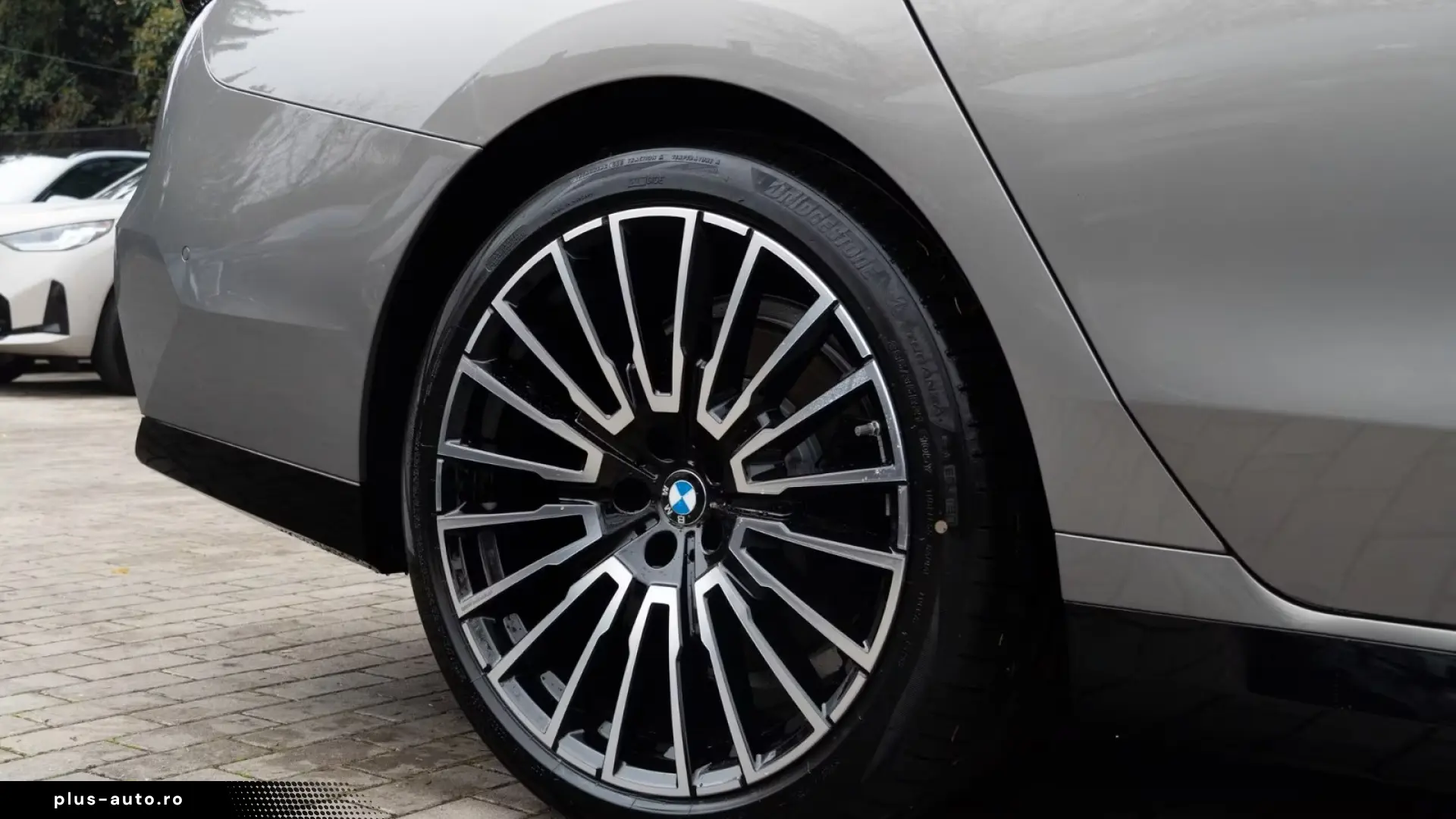BMW 740d xDrive M Masaj Pano   Finanțare Leasing