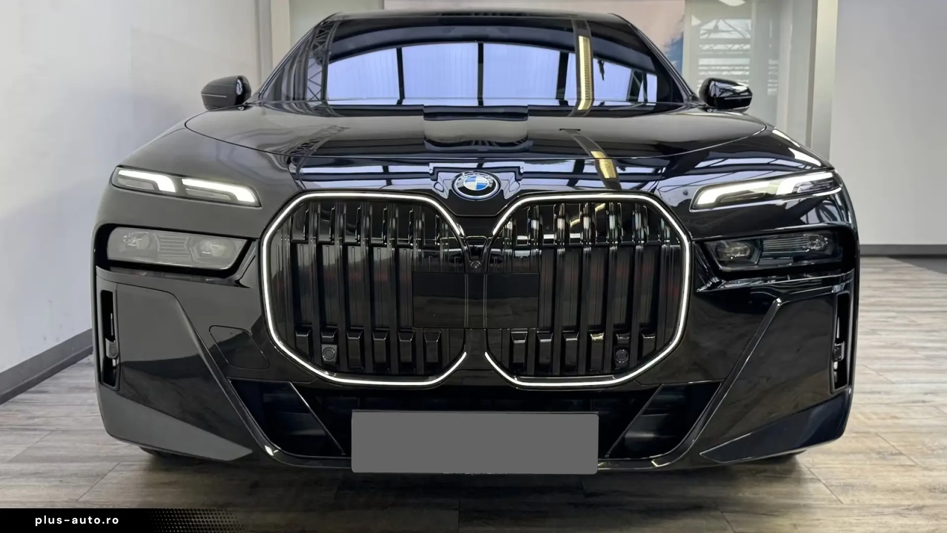 BMW 750e xDrive M Sport PRO   Finanțare Leasing