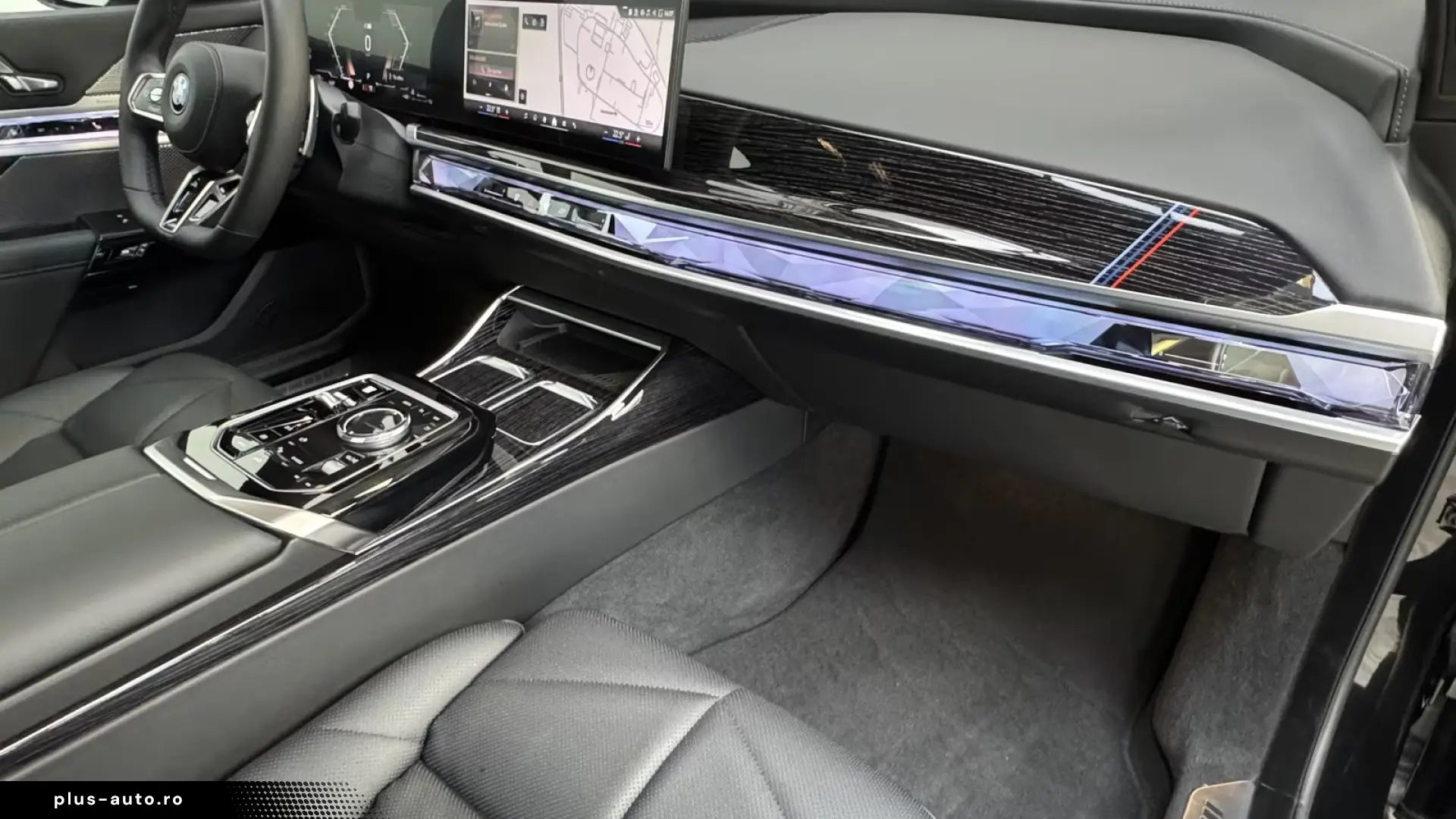 BMW 750e xDrive M Sport PRO   Finanțare Leasing