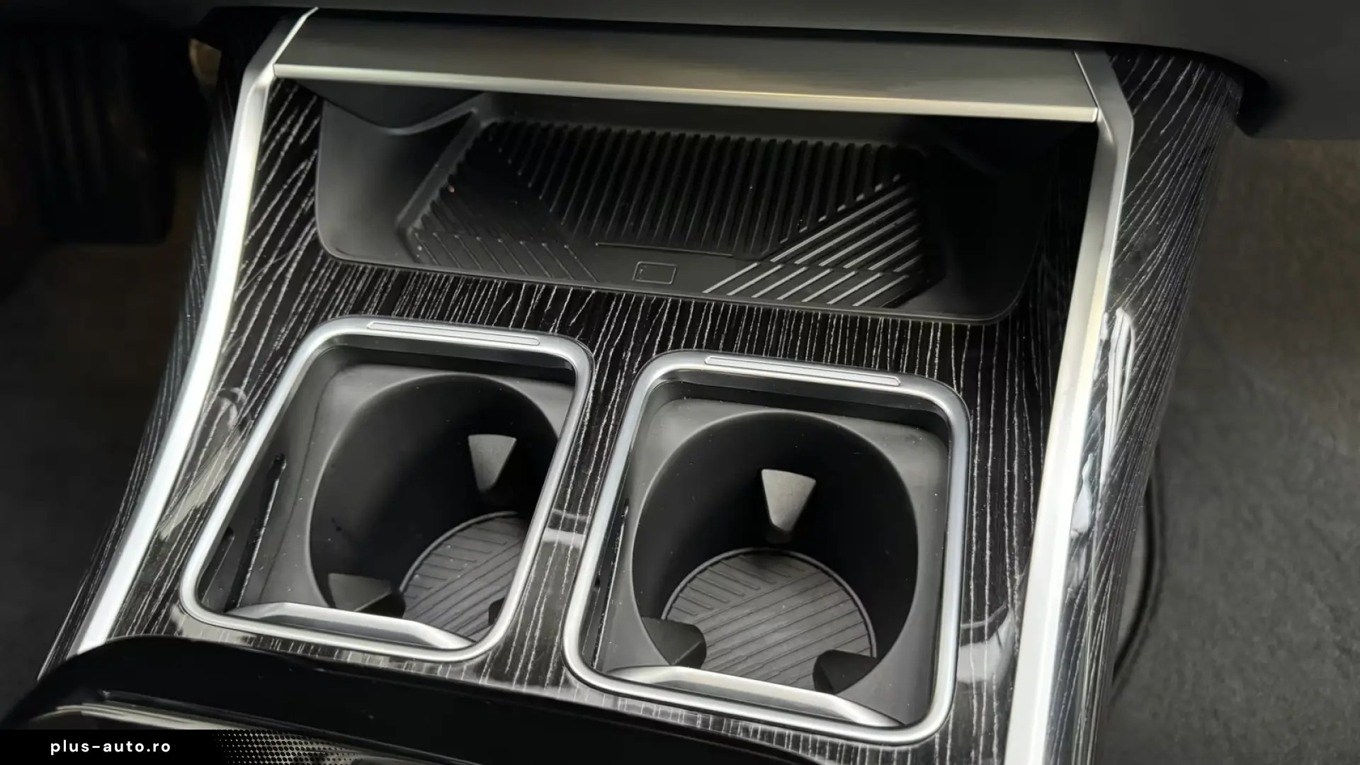 BMW 750e xDrive M Sport PRO   Finanțare Leasing