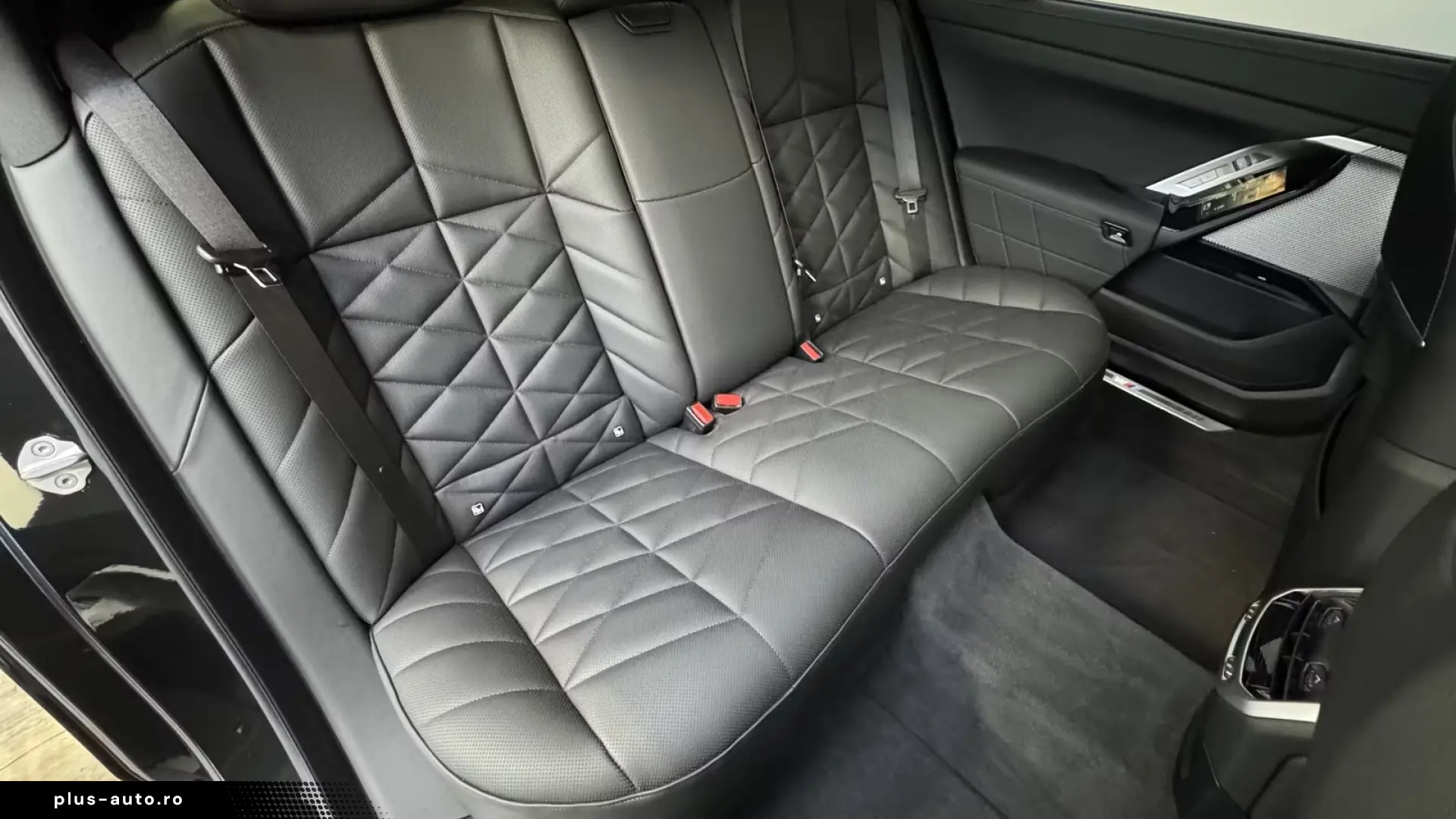 BMW 750e xDrive M Sport PRO   Finanțare Leasing