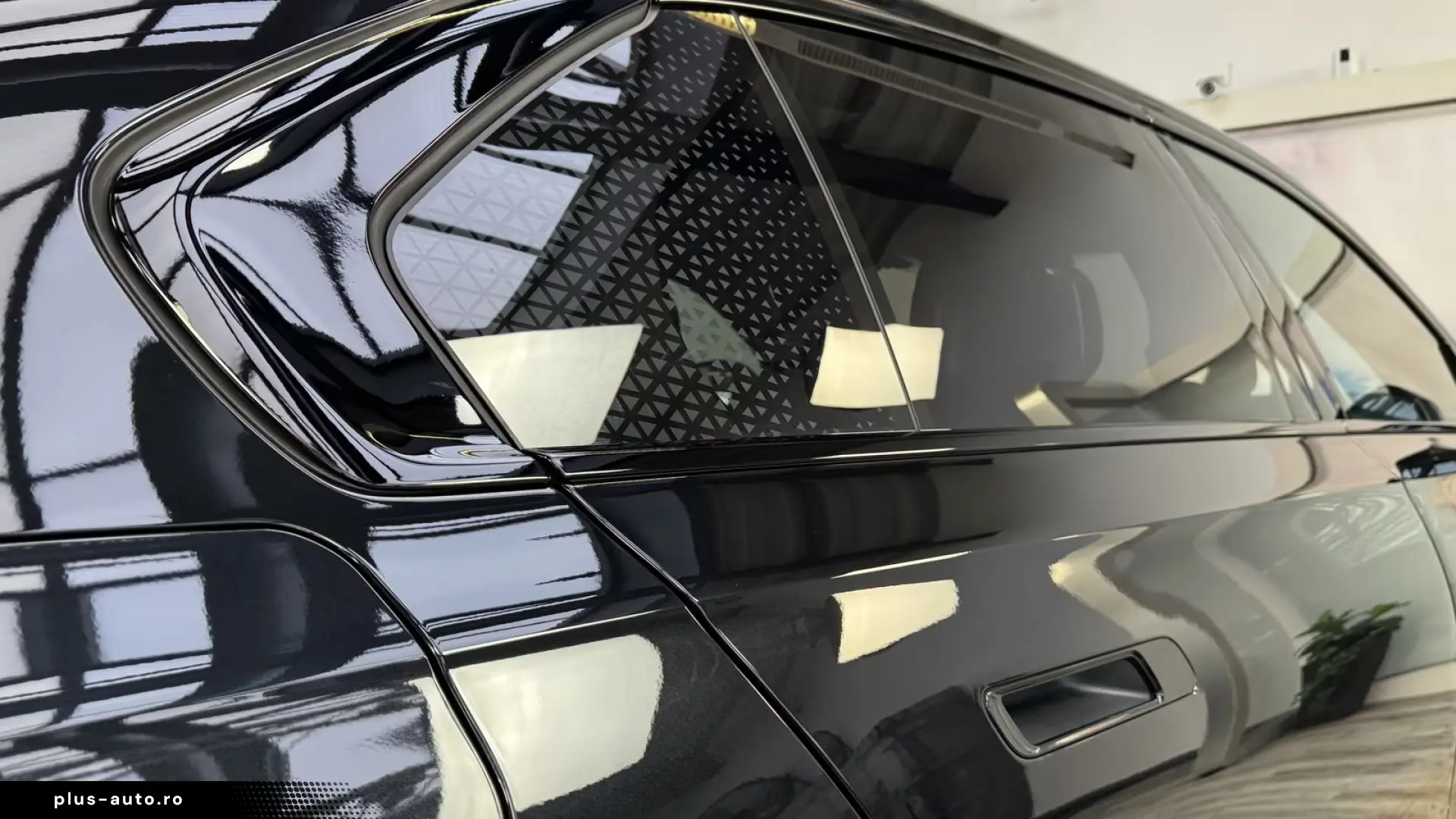 BMW 750e xDrive M Sport PRO   Finanțare Leasing