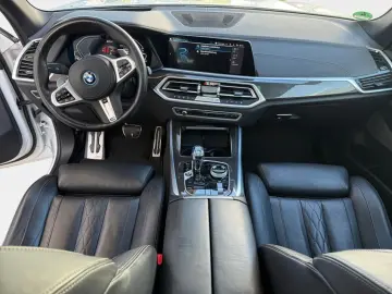 BMW X5 xDrive45e M Sport AHK ACC HUD Pano 360  H K