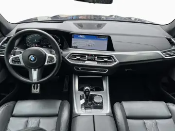 BMW X5 xDri 40d M Sport HUD PA  St Go AHK Laser Pano