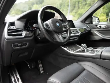 BMW X5 xDrive 40d M-Sport PANO AHK HUD 360  LASER