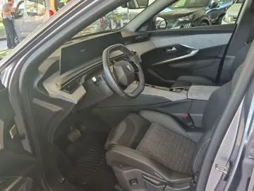 PEUGEOT 3008 Hybrid Allure Navi Kamera 360