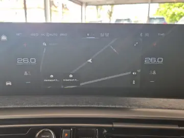 PEUGEOT 3008 Hybrid Allure Navi Kamera 360
