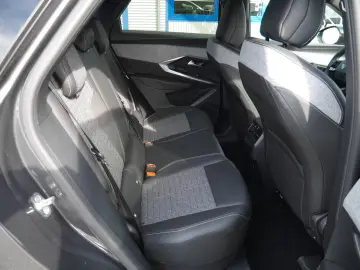 PEUGEOT 3008 Hybrid 145 LED Navi 360-Grad