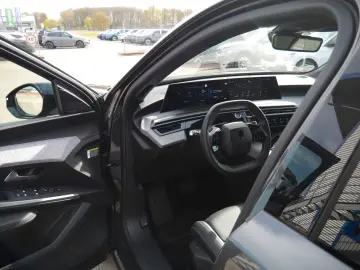PEUGEOT 3008 Hybrid 145 LED Navi 360-Grad