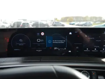 PEUGEOT 3008 Hybrid 145 LED Navi 360-Grad