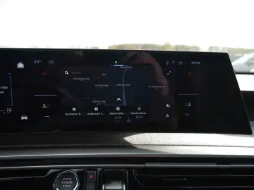 PEUGEOT 3008 Hybrid 145 LED Navi 360-Grad