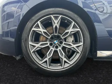 BMW 750e xDrive