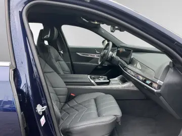 BMW 750e xDrive