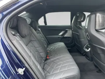 BMW 750e xDrive