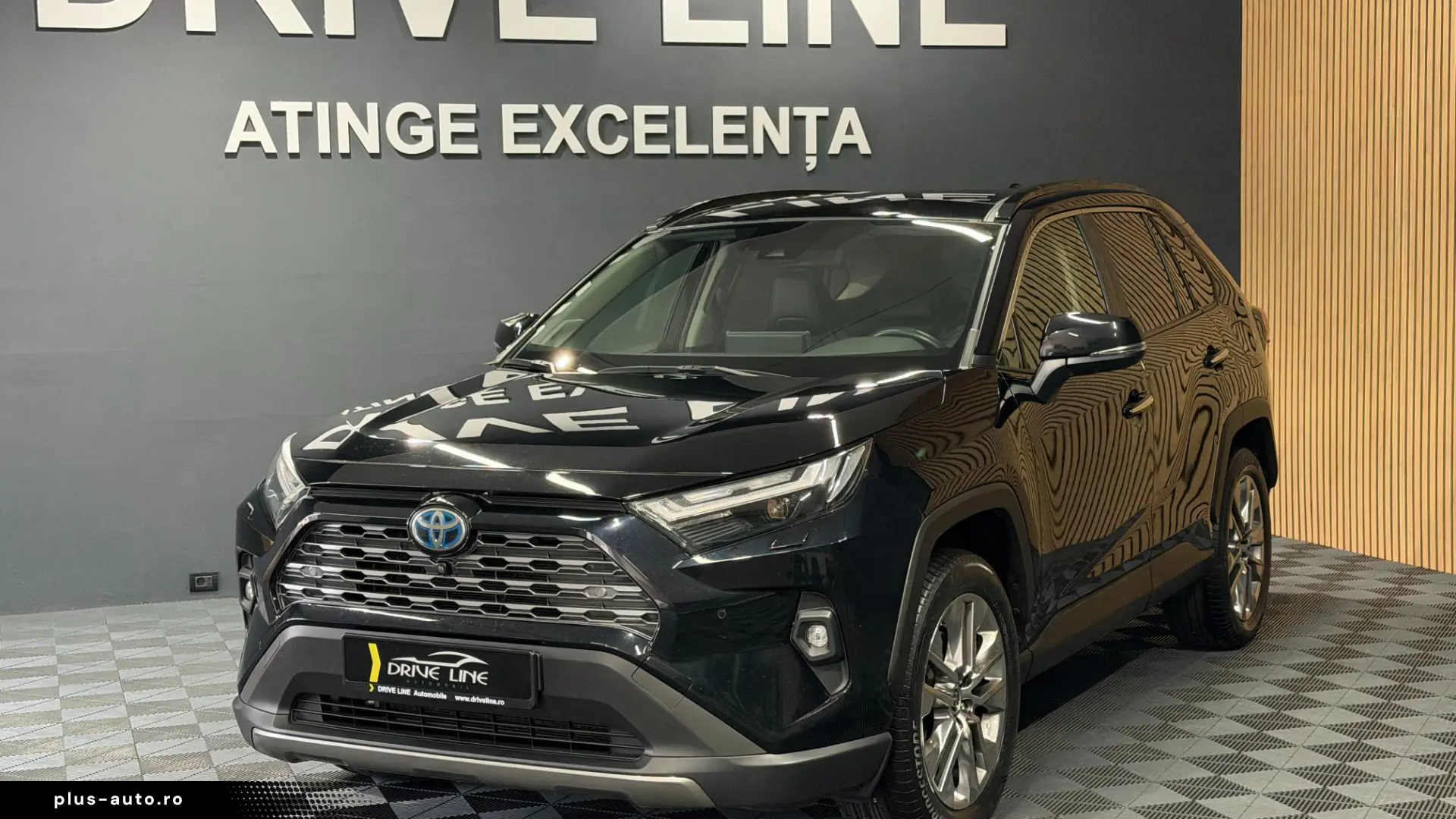 TOYOTA RAV4 RAV4 2.5 HSD 222cp Luxury Premium 4×4 E-CVT