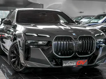 BMW 740xd M Sport Pro Fond Theatre Executive 4xMassa