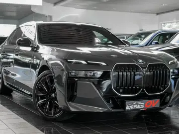 BMW 740xd M Sport Pro Fond Theatre Executive 4xMassa