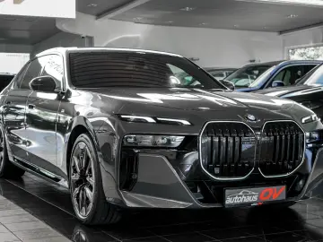 BMW 740xd M Sport Pro Fond Theatre Executive 4xMassa