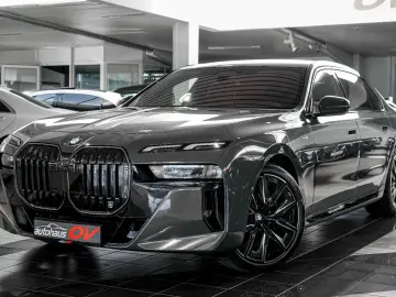 BMW 740xd M Sport Pro Fond Theatre Executive 4xMassa