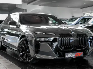 BMW 740xd M Sport Pro Fond Theatre Executive 4xMassa