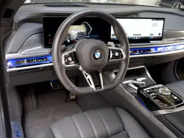 BMW 740xd M Sport Pro Fond Theatre Executive 4xMassa