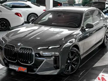 BMW 740xd M Sport Pro Fond Theatre Executive 4xMassa