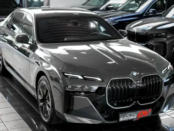 BMW 740xd M Sport Pro Fond Theatre Executive 4xMassa