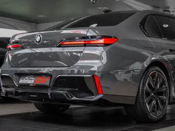 BMW 740xd M Sport Pro Fond Theatre Executive 4xMassa