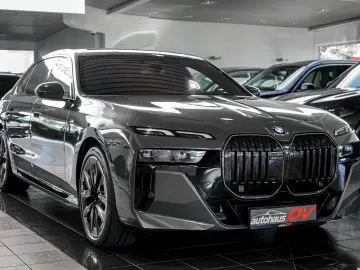 BMW 740xd M Sport Pro Fond Theatre Executive 4xMassa