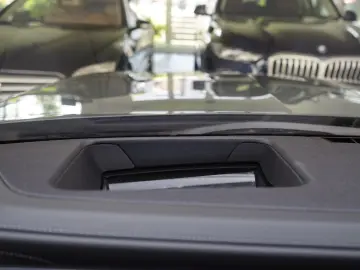 BMW 740xd M Sport Pro Fond Theatre Executive 4xMassa