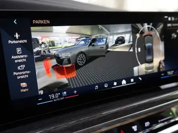 BMW 740xd M Sport Pro Fond Theatre Executive 4xMassa