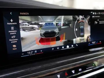 BMW 740xd M Sport Pro Fond Theatre Executive 4xMassa