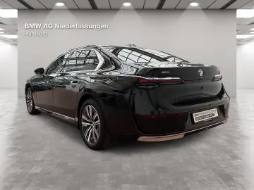 BMW 750e xDrive Limousine Massage Driv.Assist