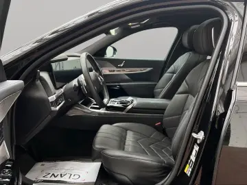 BMW 750e xDrive Limousine Massage Driv.Assist