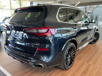 BMW X5 M50i HUD PANORAMA 360 LASER HK STANDHEIZUNG