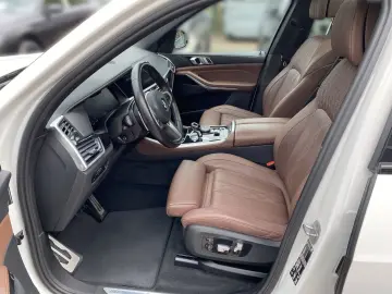 BMW X5 xDrive30d M Sport AHK Pano Standhz HiFi SHZ