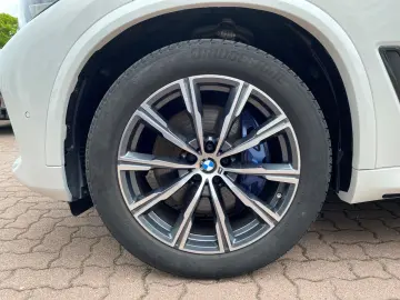BMW X5 xDrive30d M Sport AHK Pano Standhz HiFi SHZ