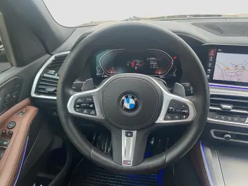 BMW X5 xDrive30d    M-Sport DisKey ACC LED PanoSD SD