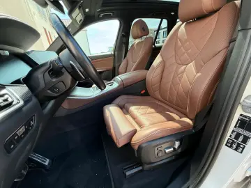 BMW X5 M50 i