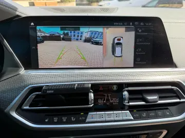 BMW X5 M50 i