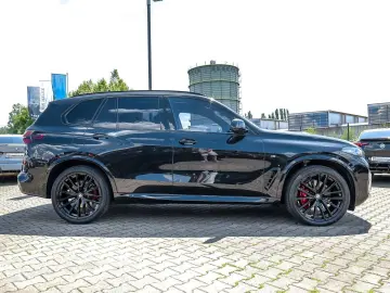 BMW X5 xDrive30d M Sport Pro AHK Pano Sky Lounge Mas