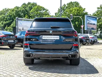 BMW X5 xDrive30d M Sport Pro AHK Pano Sky Lounge Mas