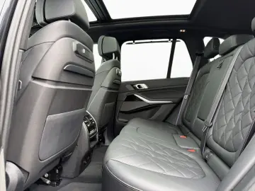 BMW X5 xDr30d M Sport Pro Stdhz SKY DAPro PAPro AHK
