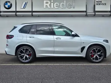 BMW X5 xDrive30d M Sportpaket Pro Pano AHK PAPro h k