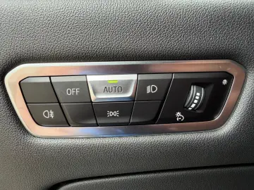 BMW X6 30d M Sport xDrive   ACC   Iconic glow