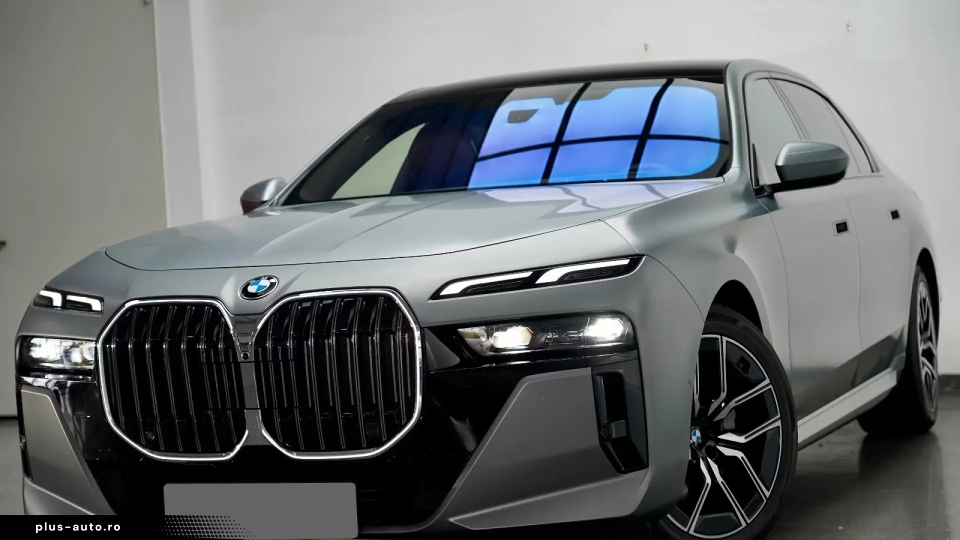 BMW 740d xDrive M Sport TV Executive   Finanțare Leasing