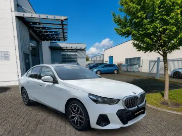 BMW 520d xDrive M-Sport  HK PANO
